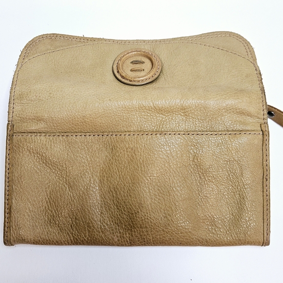 Fossil Leather Wallet - Picture 10 of 17